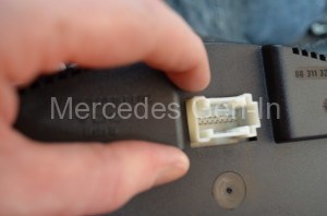 Mercedes C200 Instrument cluster connector