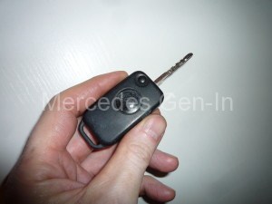 Mercedes infra red key test