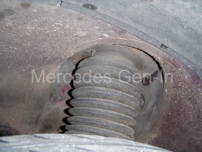 Mercedes SL R129 Front Suspension mount 2