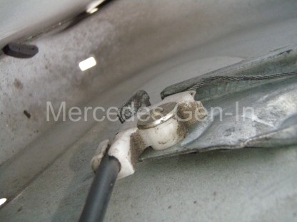 Mercedes Vito W639 Electric Window Repair7