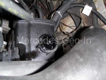 Mercedes Sprinter Vito Power Steering Pump Change 1