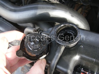 Mercedes Sprinter Oil Cooler Leak Problem 1