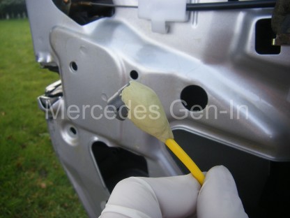 Mercedes SLK Central Locking Fix 17