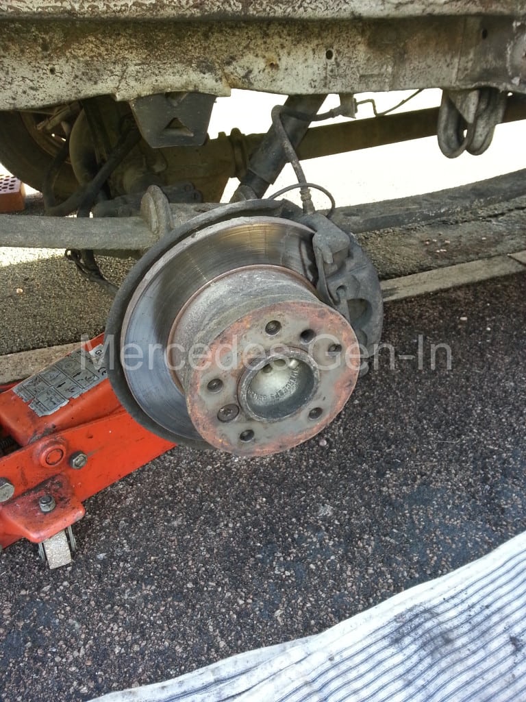 Replacing Brake Pads Mercedes Sprinter